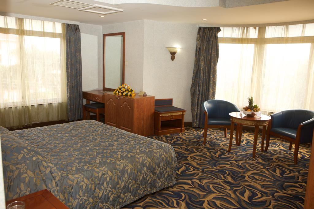 City Royal Resort Hotel Kyambogo  Oda fotoğraf