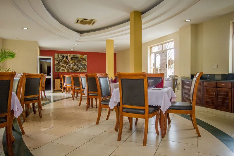 City Royal Resort Hotel Kyambogo  Dış mekan fotoğraf