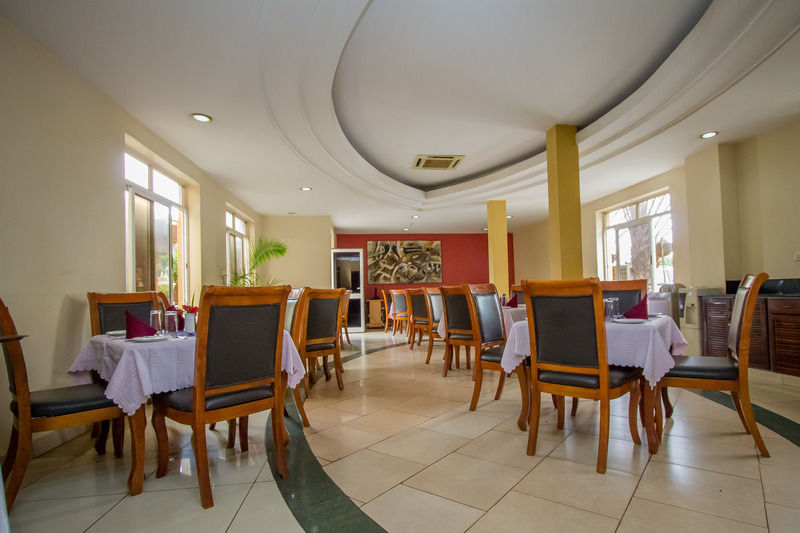 City Royal Resort Hotel Kyambogo  Dış mekan fotoğraf