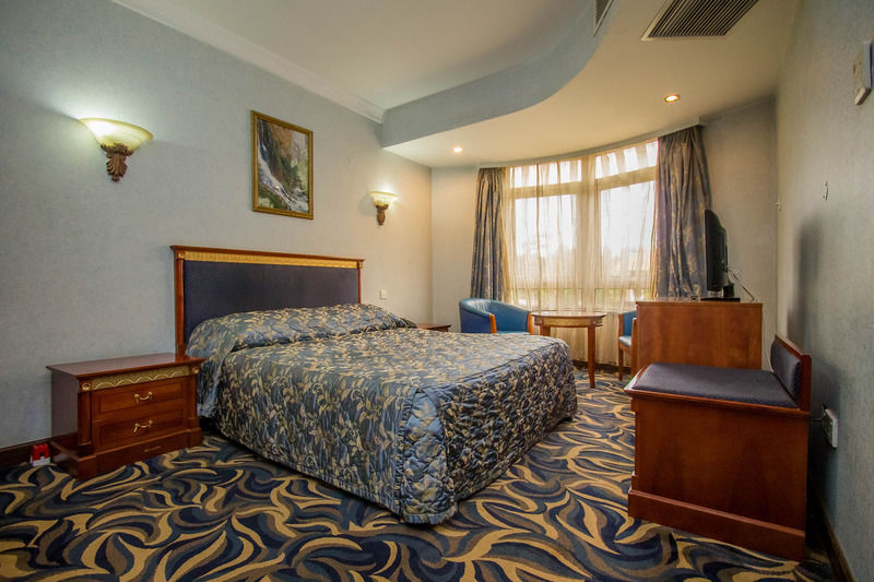 City Royal Resort Hotel Kyambogo  Dış mekan fotoğraf