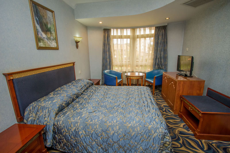 City Royal Resort Hotel Kyambogo  Dış mekan fotoğraf