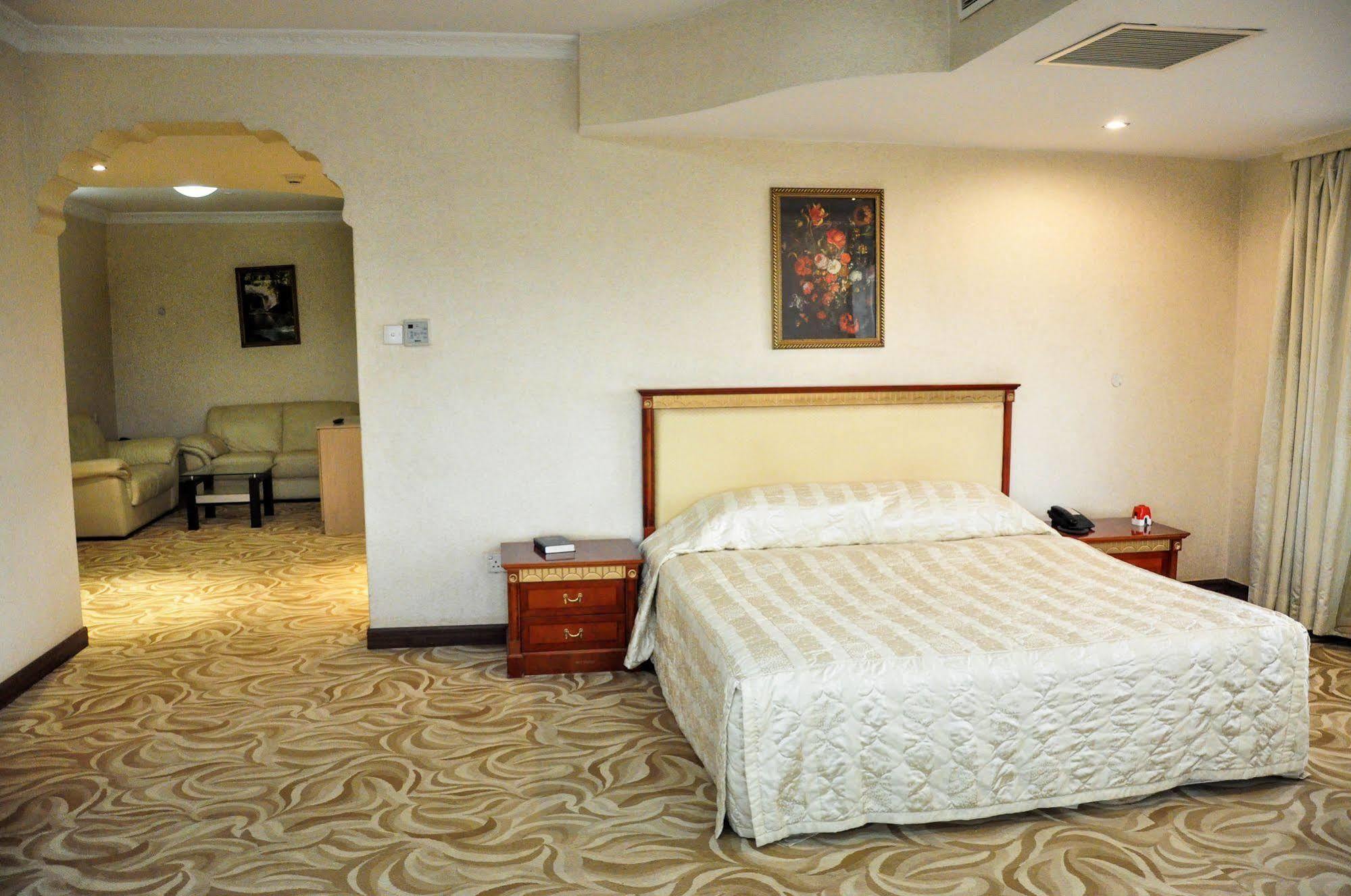 City Royal Resort Hotel Kyambogo  Dış mekan fotoğraf